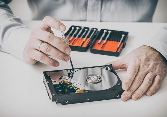 How the hard drive data is recovered by the experts
